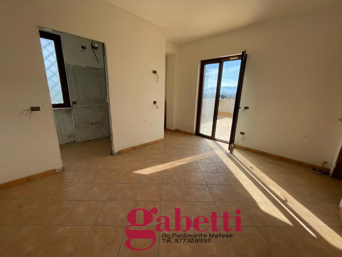 Villa con giardino a Alife