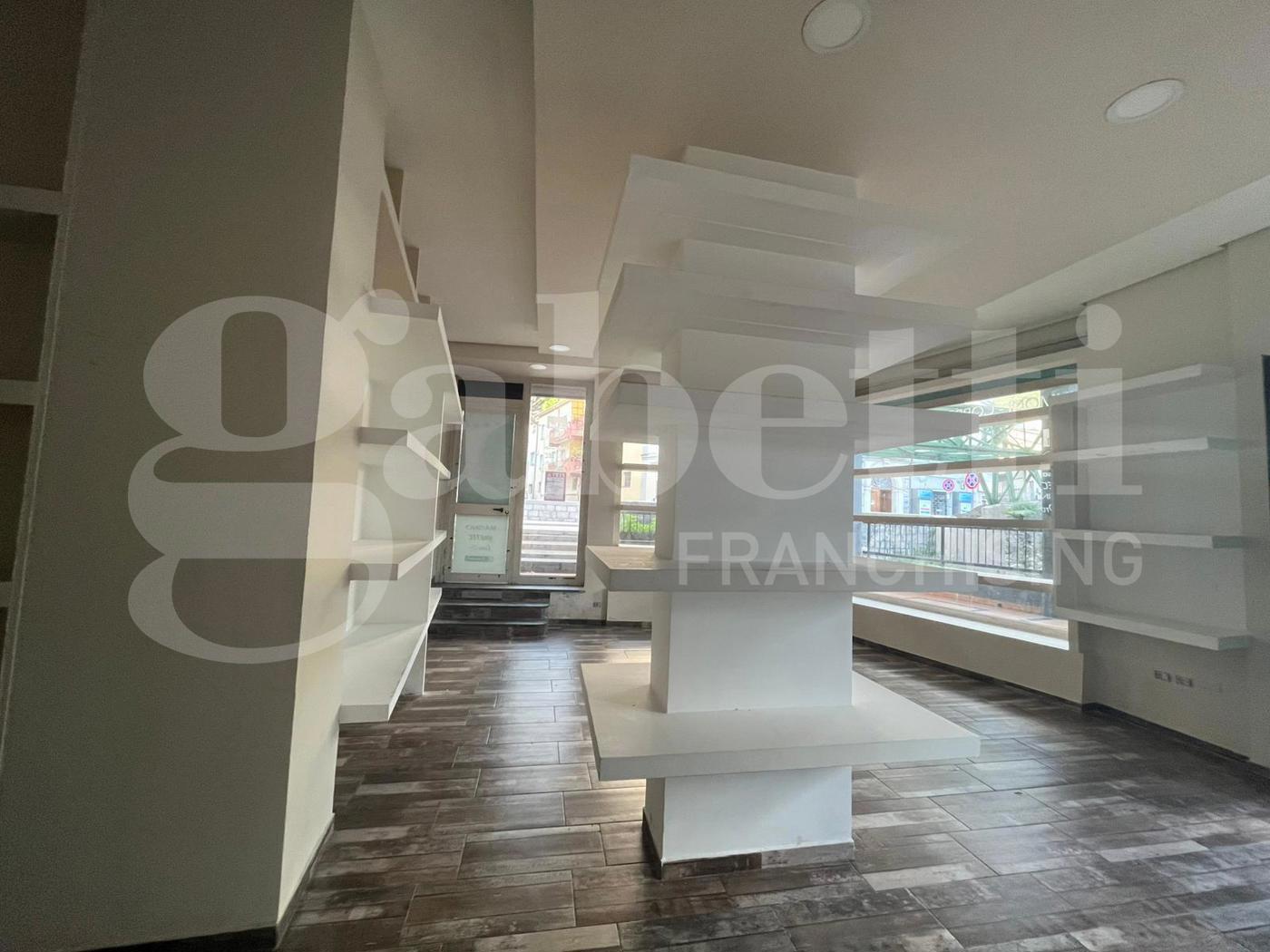 Negozio in affitto a Piedimonte Matese