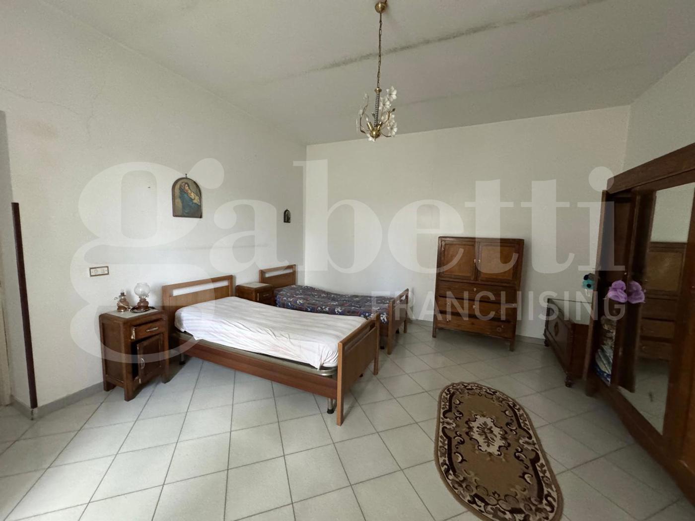 Casa indipendente con giardino a Liberi