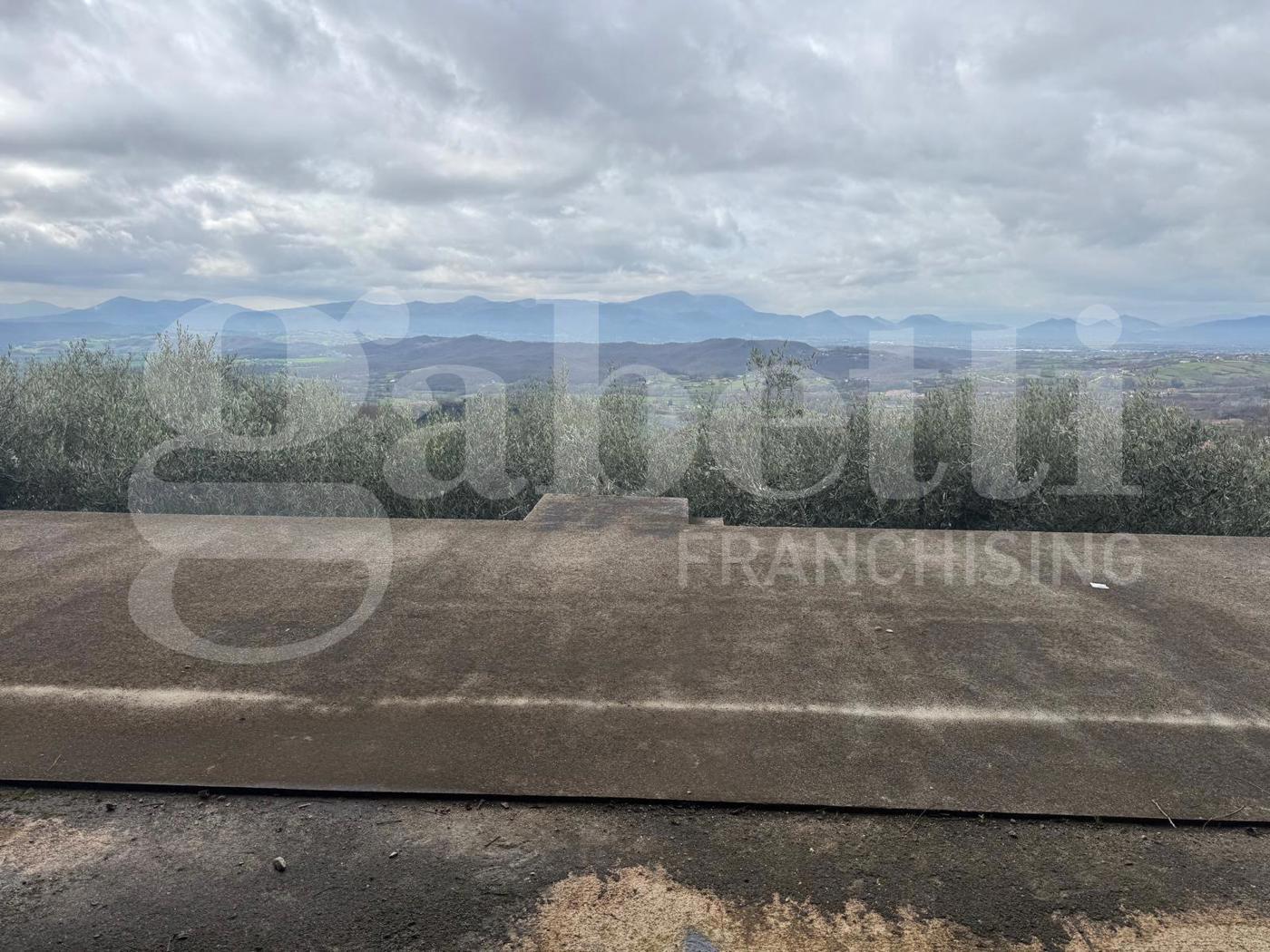 Casa indipendente con giardino a Gioia Sannitica