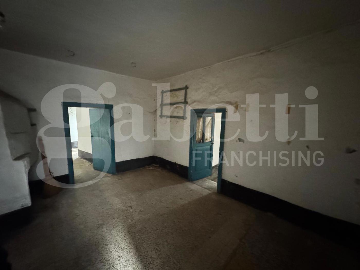 Casa indipendente da ristrutturare a Letino