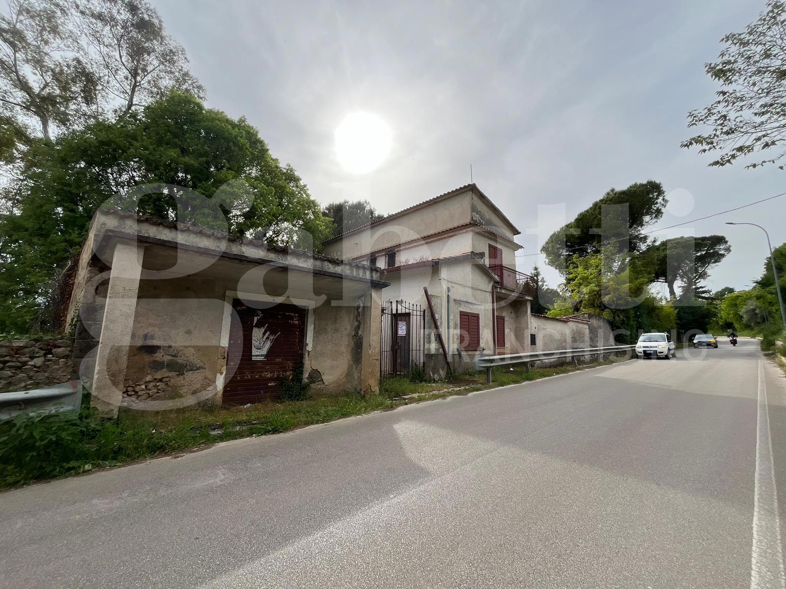 Casa indipendente con giardino a Sant'Angelo d'Alife