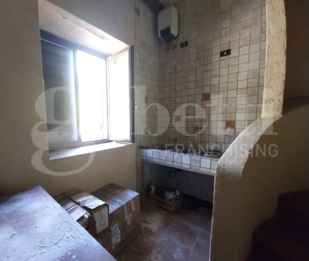 Casa indipendente con giardino a Sant'Angelo d'Alife