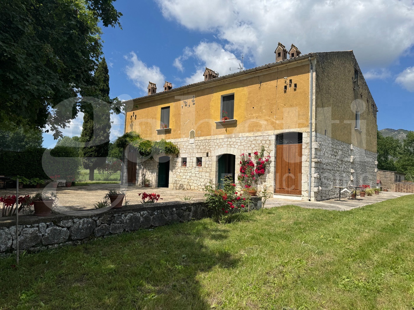 Villa con box doppio a Pietravairano