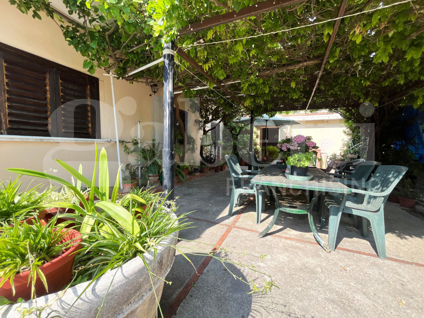 Casa indipendente con giardino a San Potito Sannitico