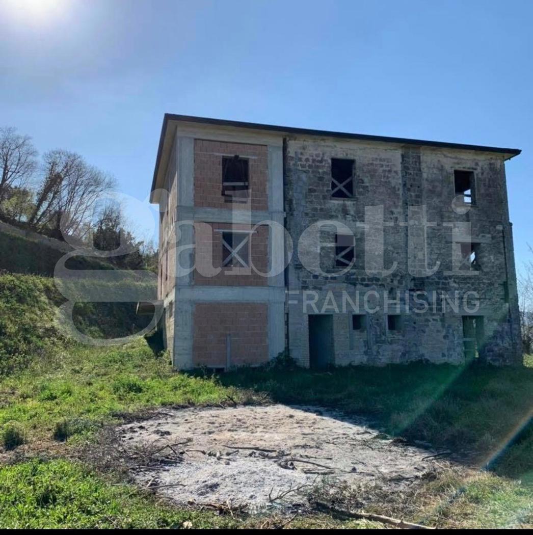 Casa indipendente con giardino a Caiazzo