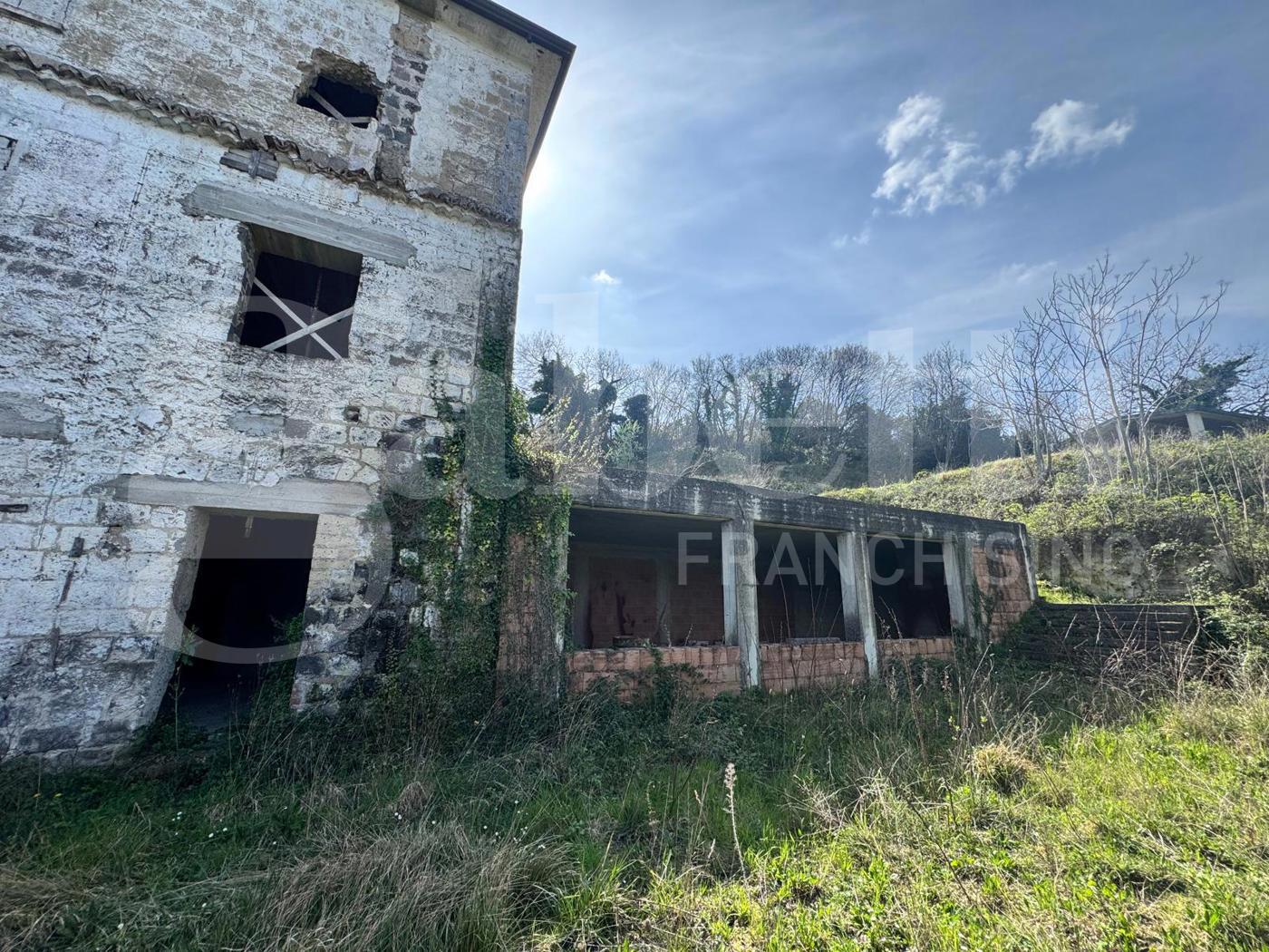 Casa indipendente con giardino a Caiazzo