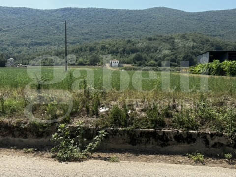 Casa indipendente con giardino a Baia e Latina