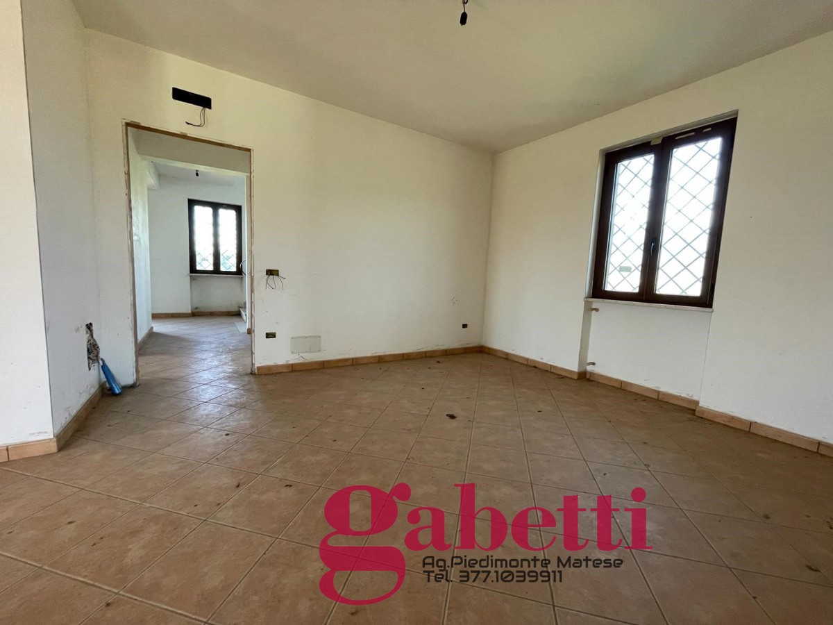 Villa con giardino a Alife