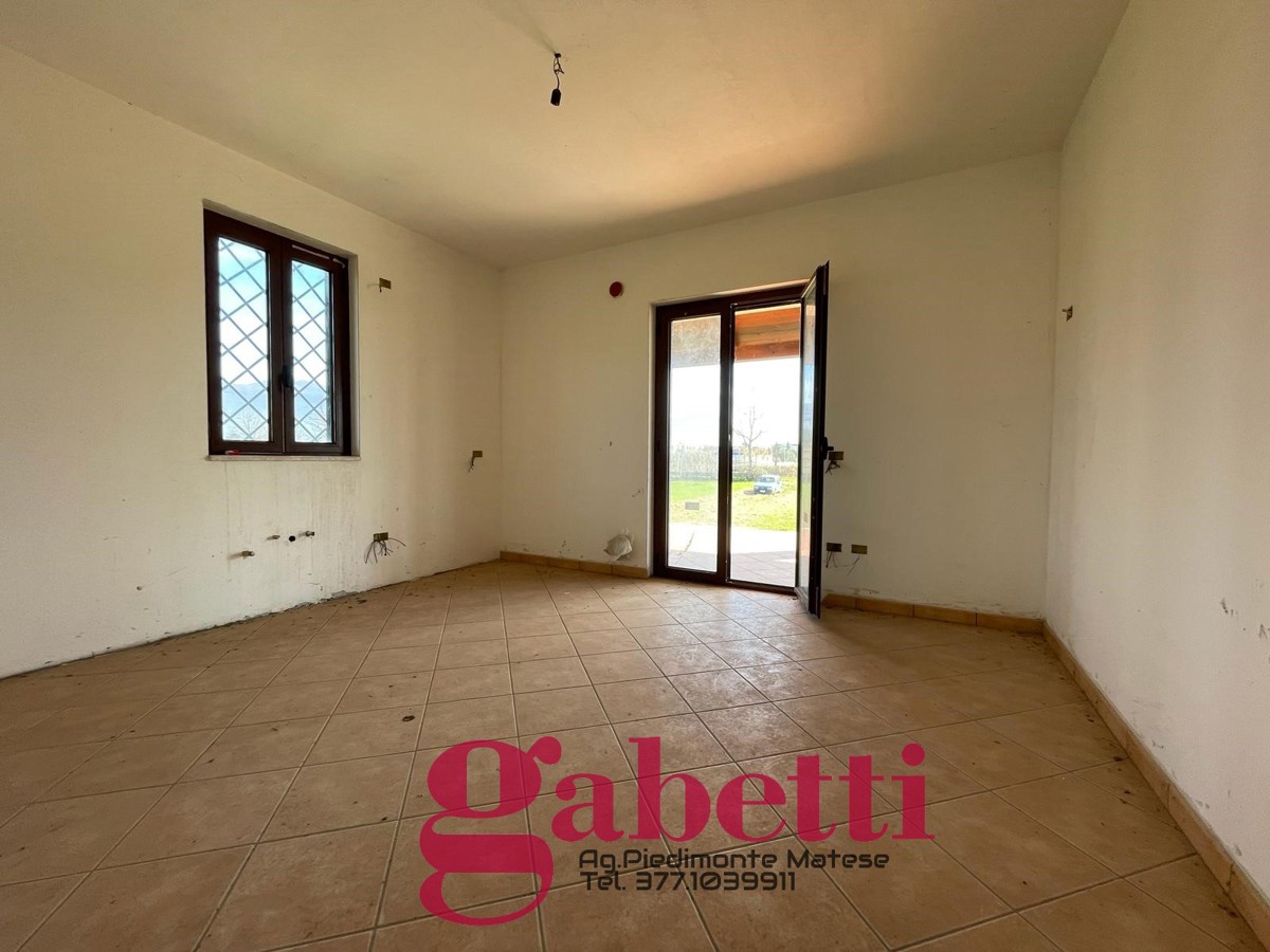 Villa con giardino a Alife
