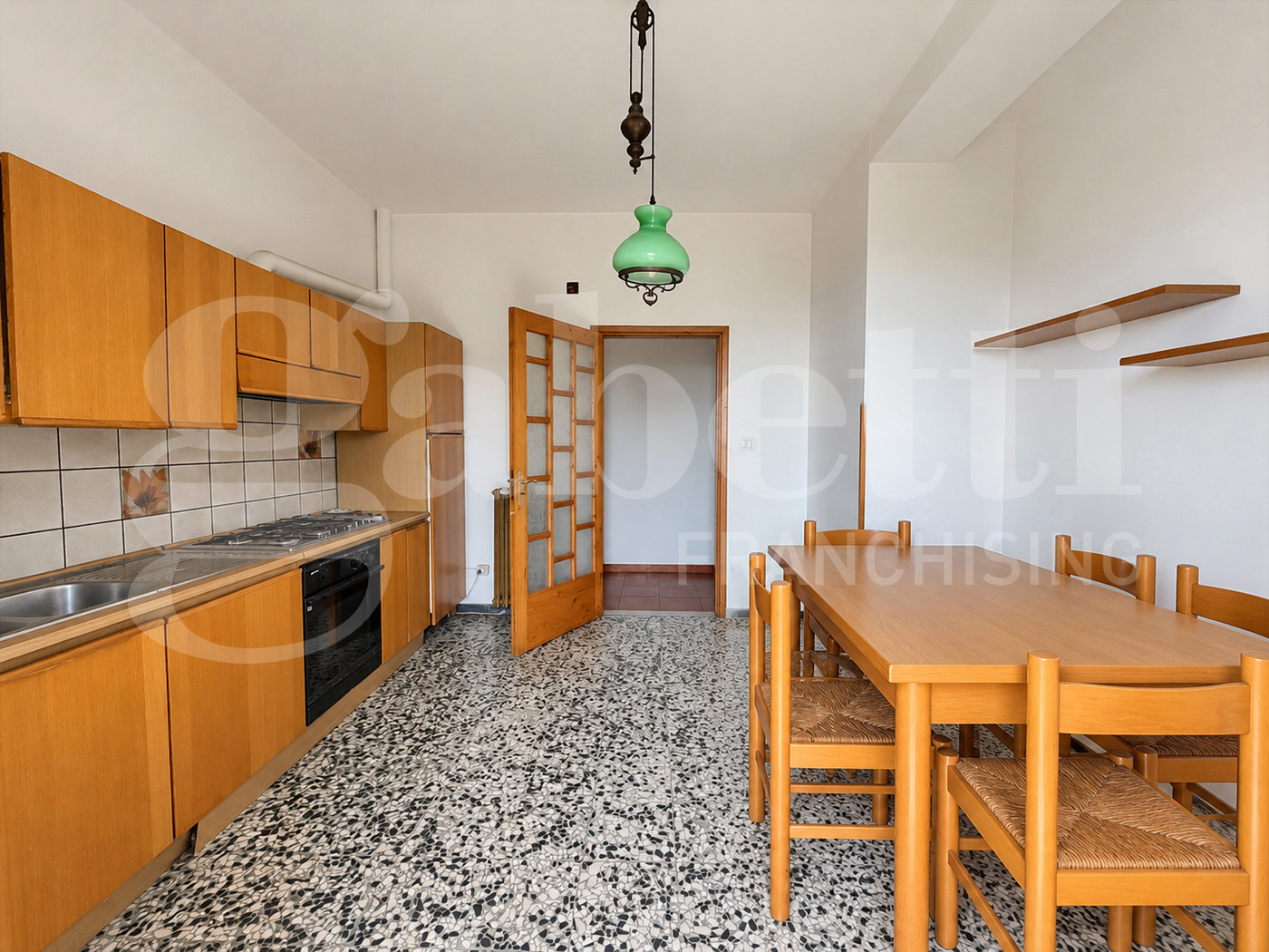 Casa indipendente con giardino a Raviscanina