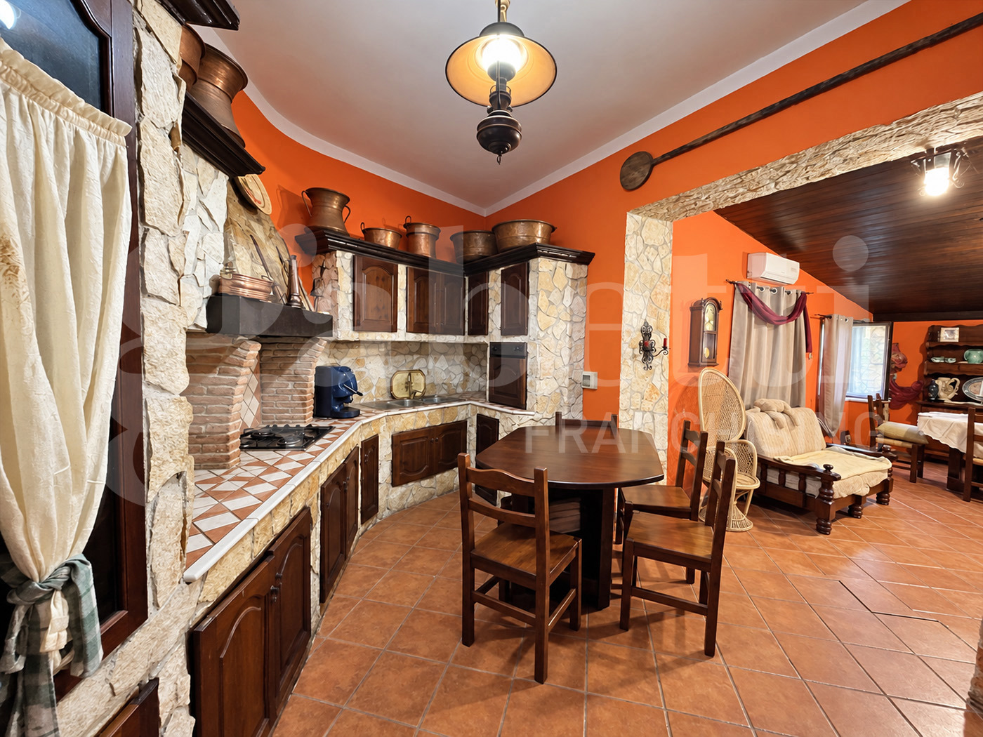 Casa indipendente con giardino a Piedimonte Matese