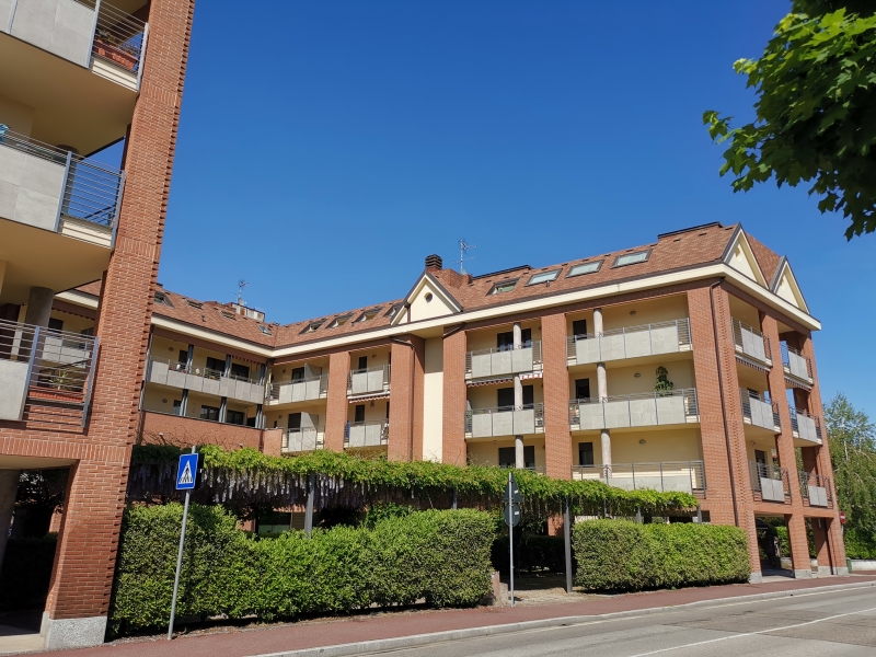 Trilocale con terrazzi a Cesano Maderno