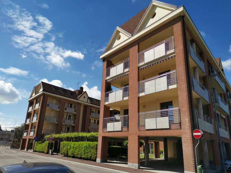 Trilocale con terrazzi a Cesano Maderno