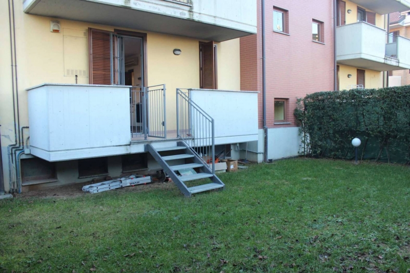 Monolocale arredato in affitto a Desio