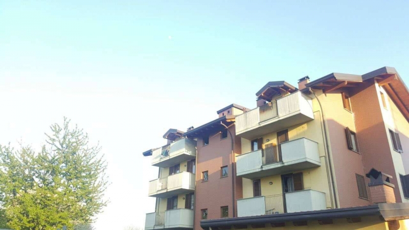 Monolocale arredato in affitto a Desio