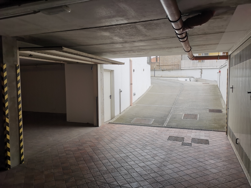 Box/Garage 18mq nuovo a Cesano Maderno