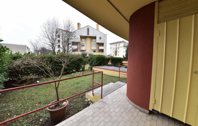 Trilocale arredato in affitto a Lissone
