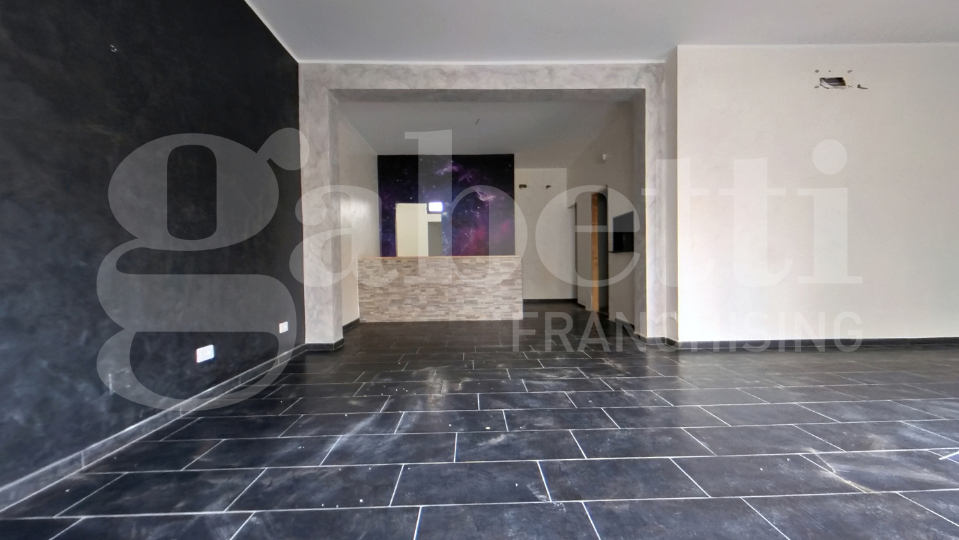 Negozio in affitto a Aprilia