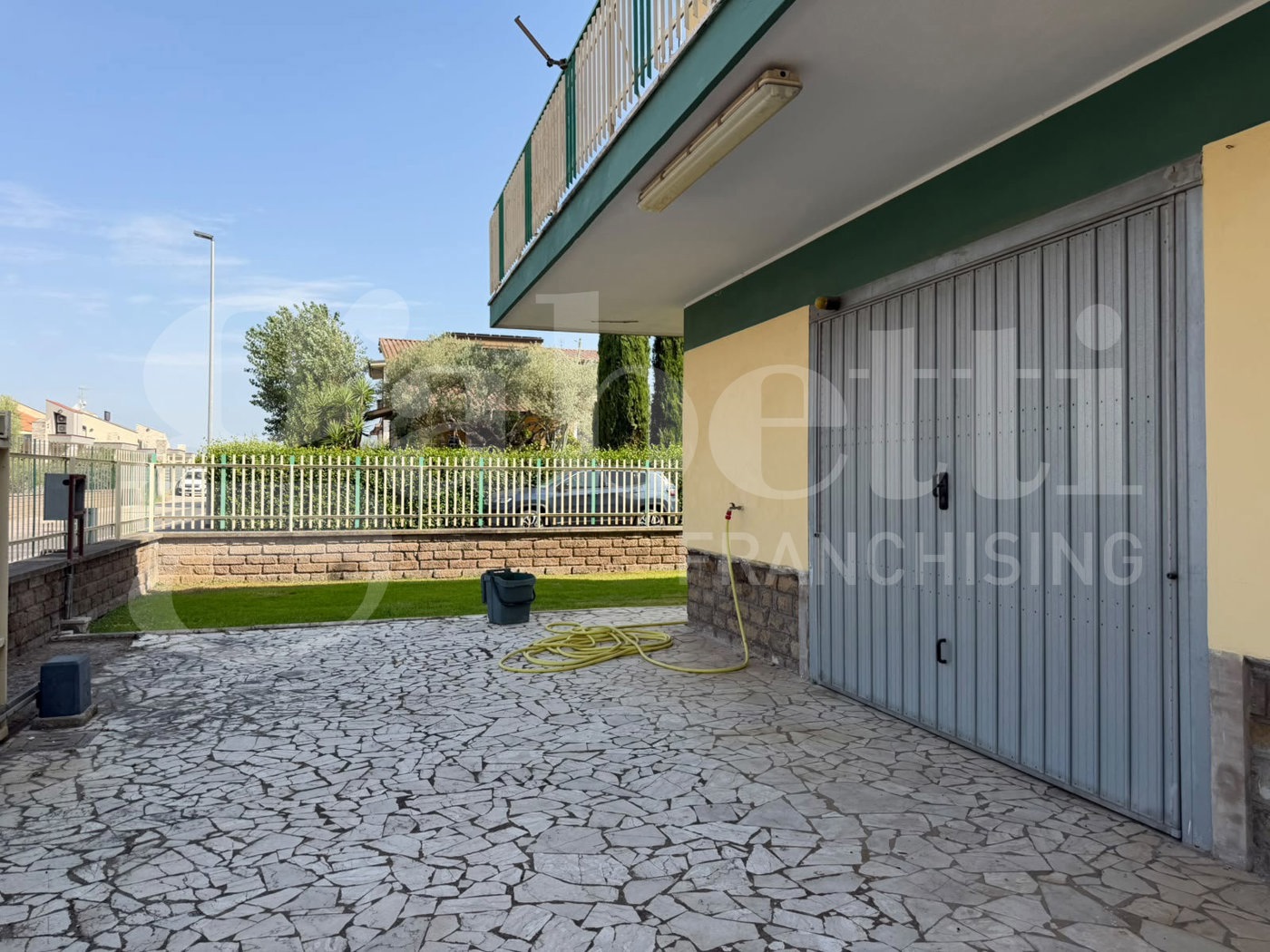 Casa indipendente con giardino a Aprilia