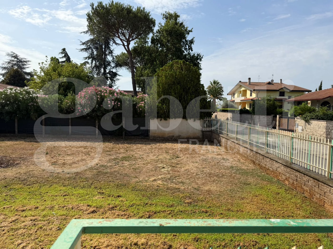Casa indipendente con giardino a Aprilia