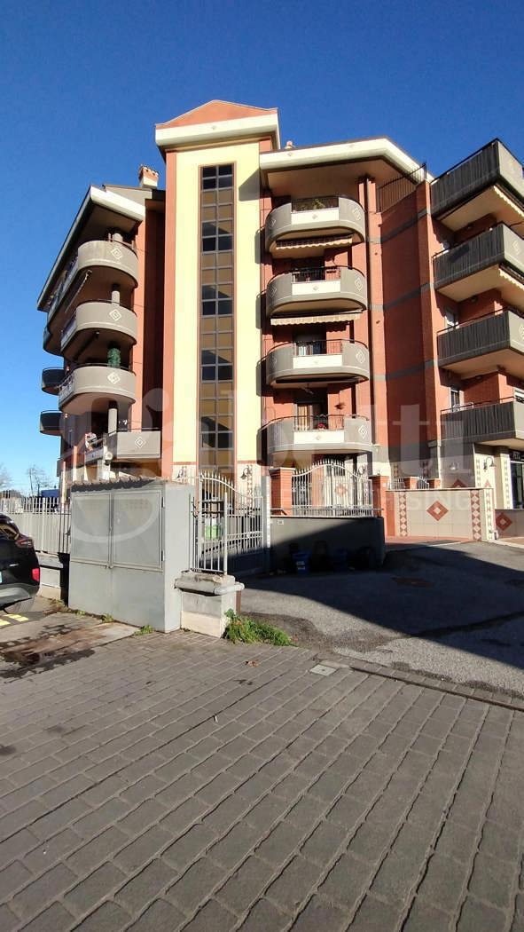Box/Garage 20mq in affitto a Aprilia