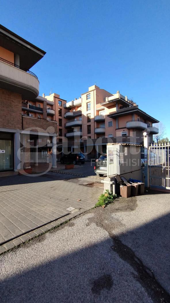 Box/Garage 20mq in affitto a Aprilia