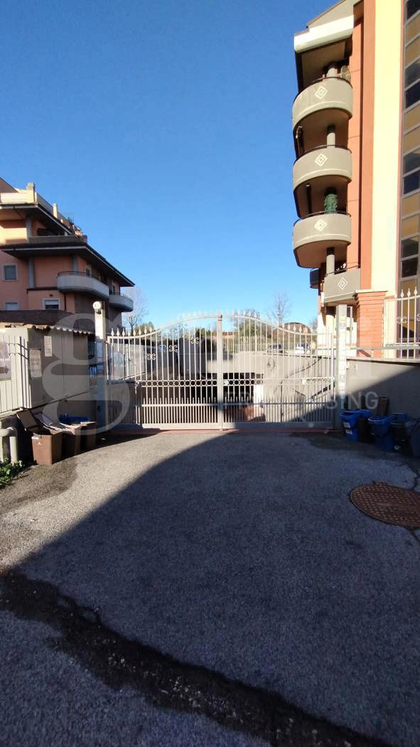 Box/Garage 20mq in affitto a Aprilia