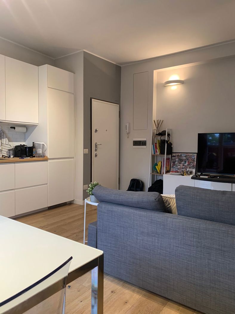 Bilocale arredato in affitto a Milano