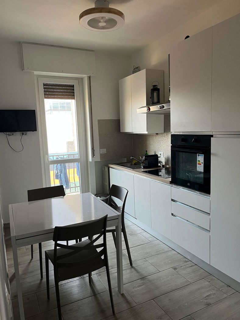 Monolocale arredato in affitto a Milano