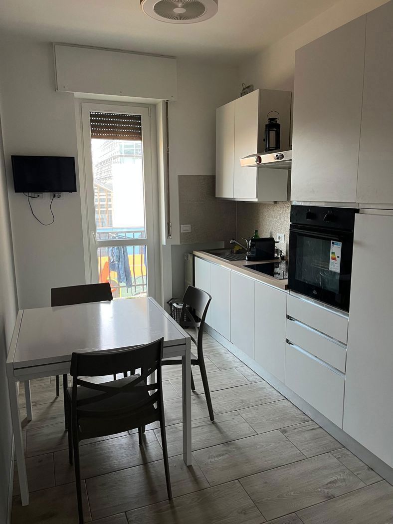 Monolocale arredato in affitto a Milano