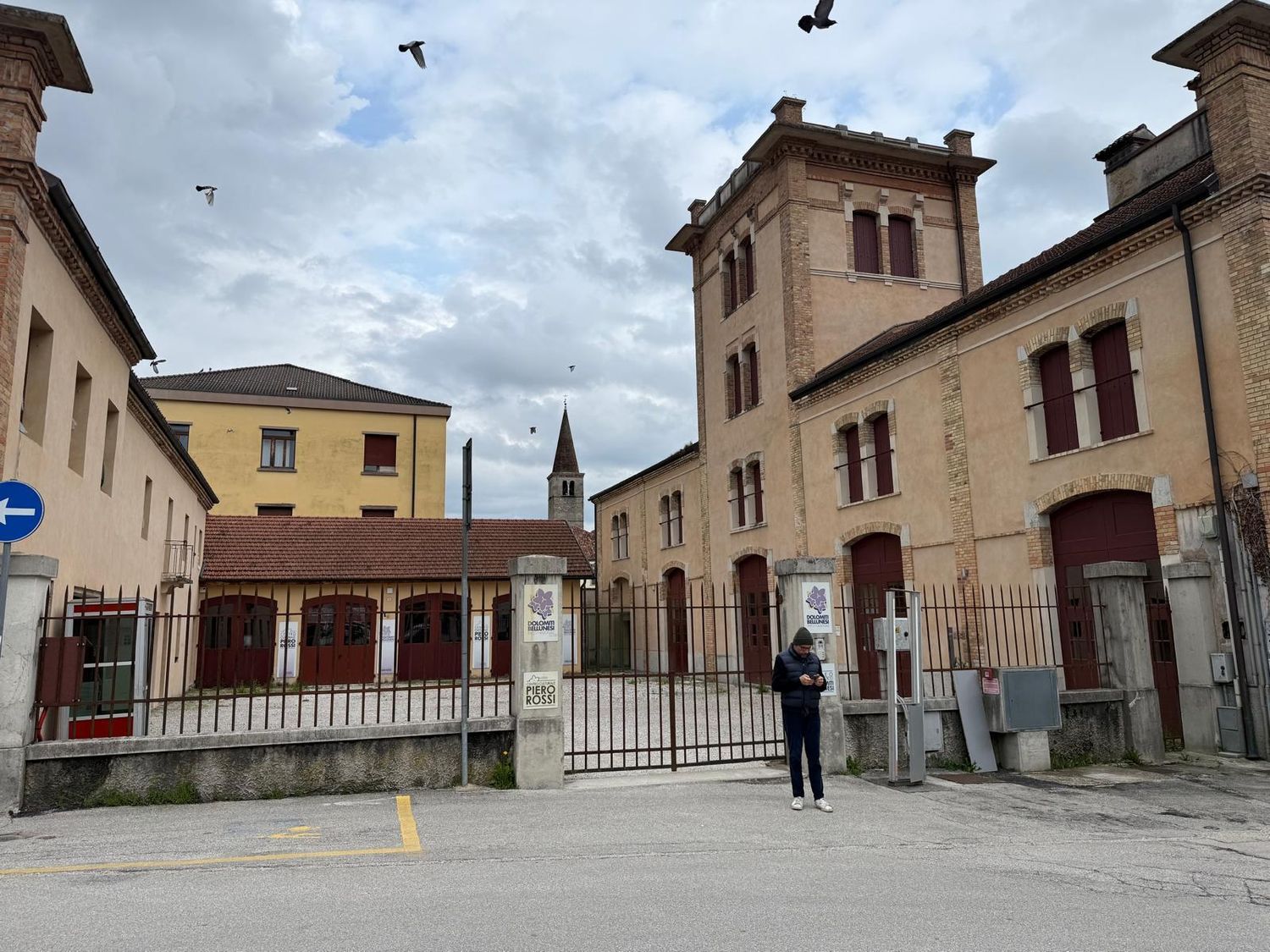 Locale commerciale in affitto in piazza giorgio piloni 5, Belluno