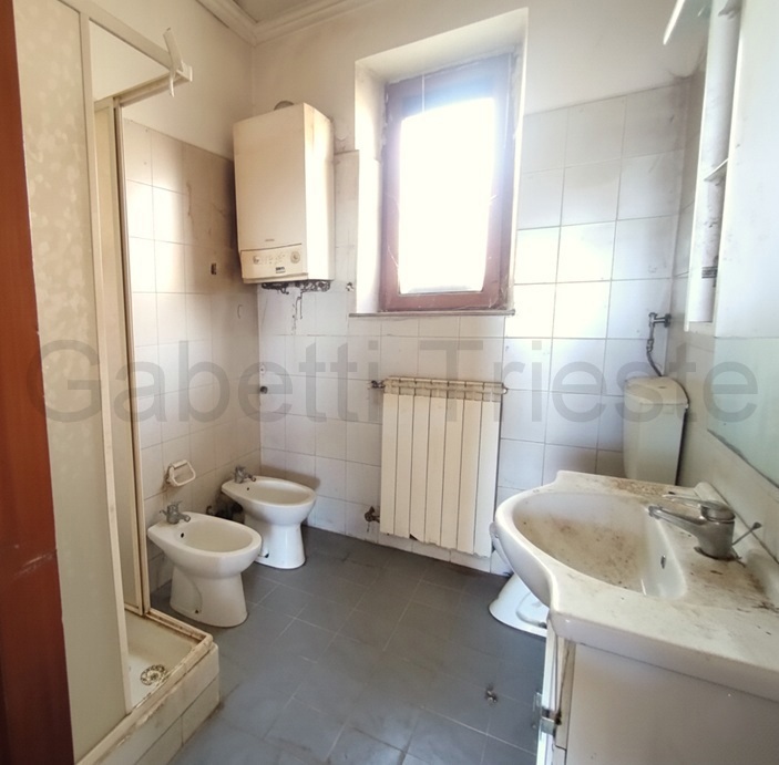 Villa da ristrutturare a Trieste