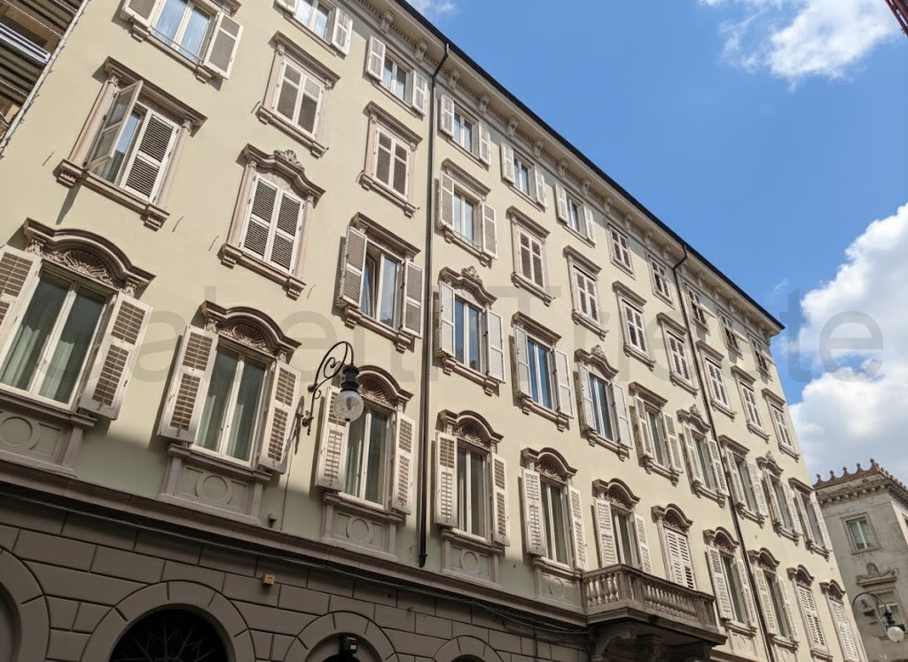 Trilocale arredato in affitto a Trieste