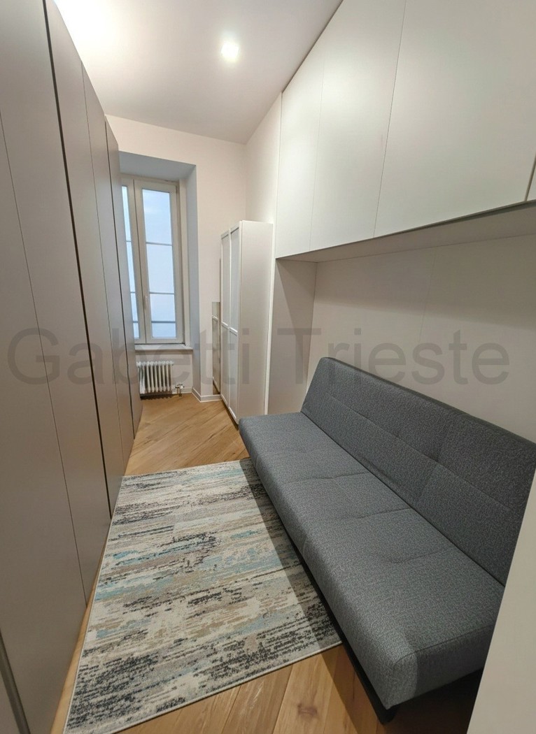 Trilocale arredato in affitto a Trieste