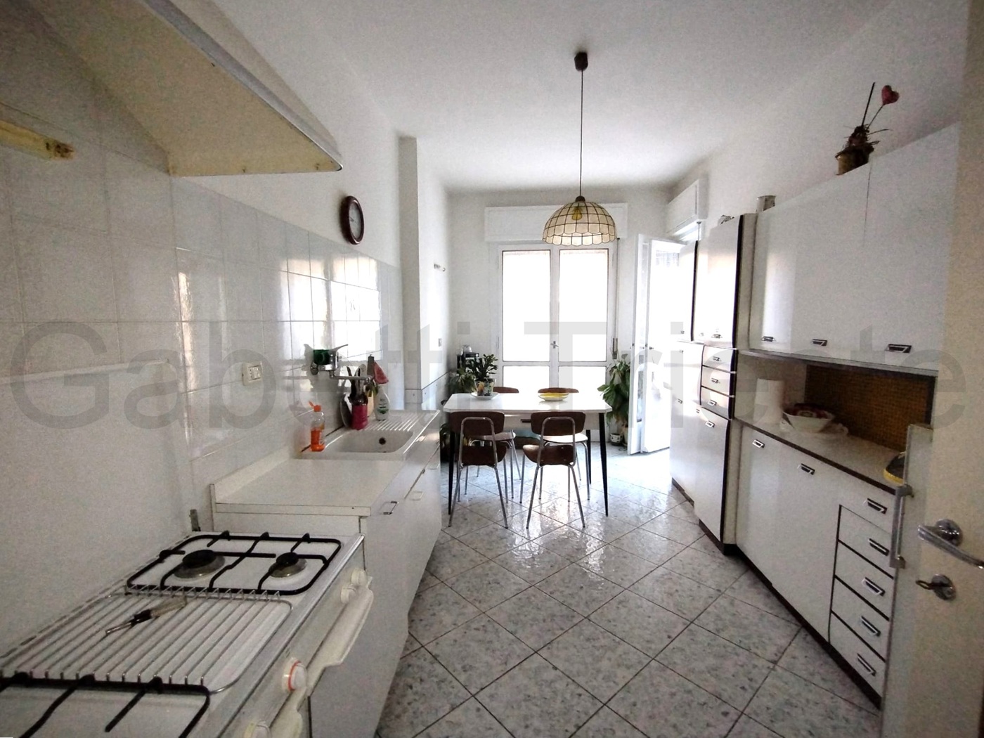 Trilocale arredato in affitto a Trieste