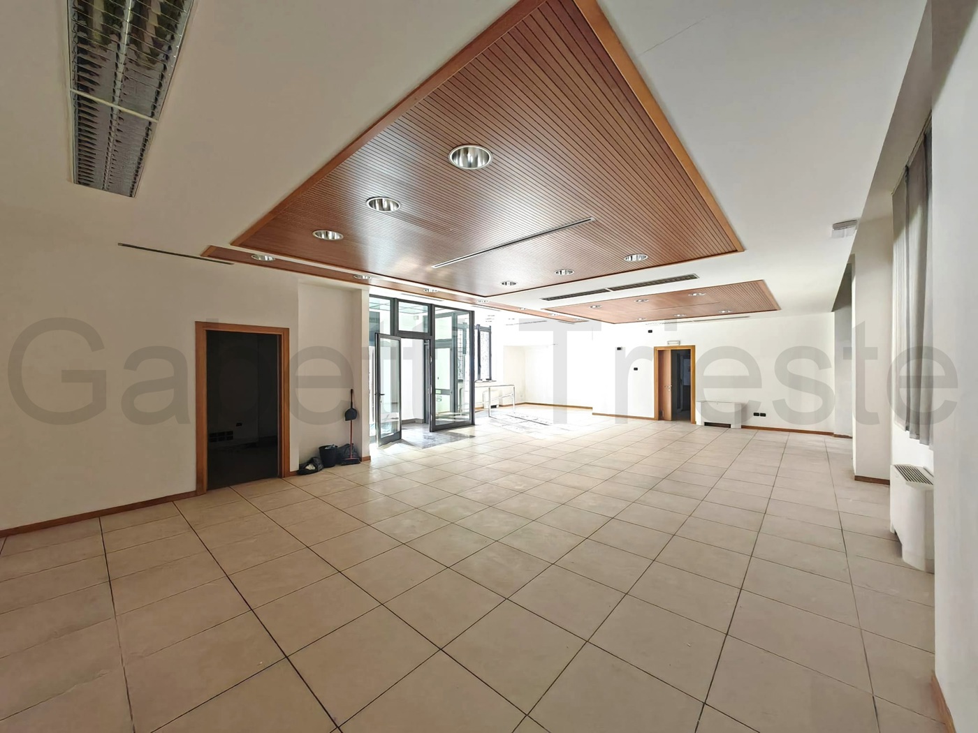 Negozio in affitto a Trieste