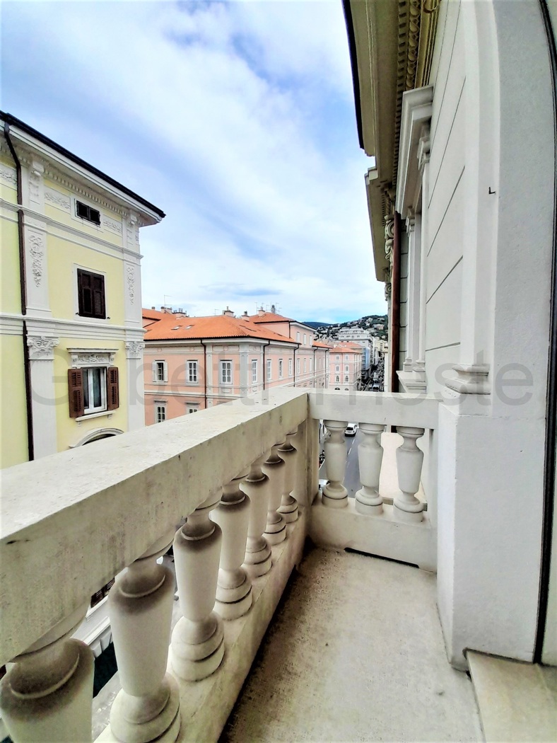 Bilocale in vendita a Trieste