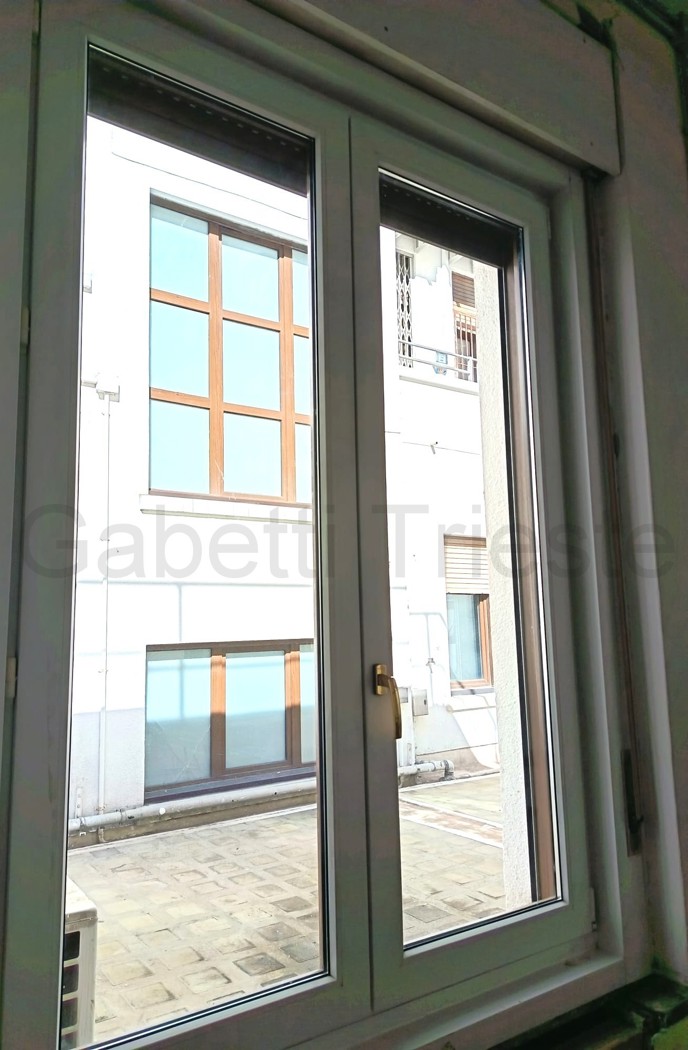 Negozio in affitto a Trieste