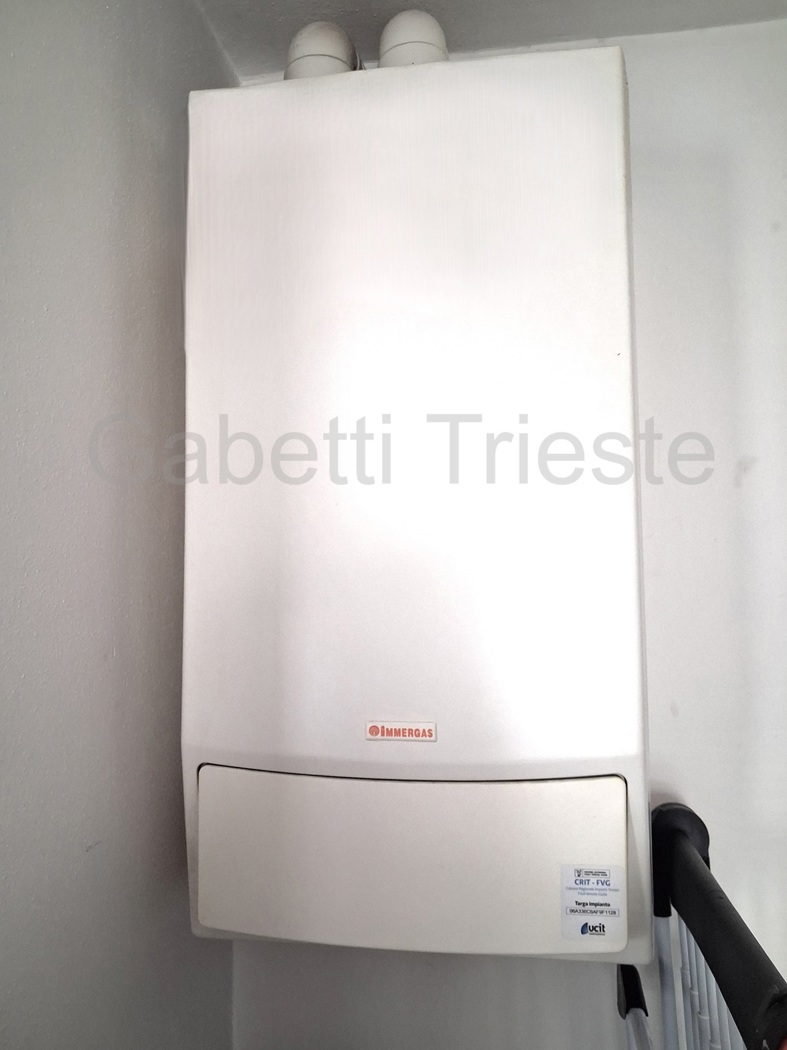 Trilocale arredato in affitto a Trieste