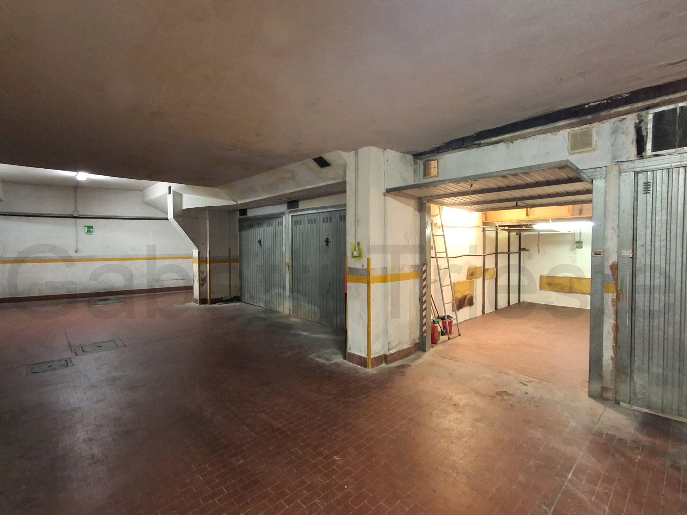 Box/Garage 15mq in vendita a Trieste