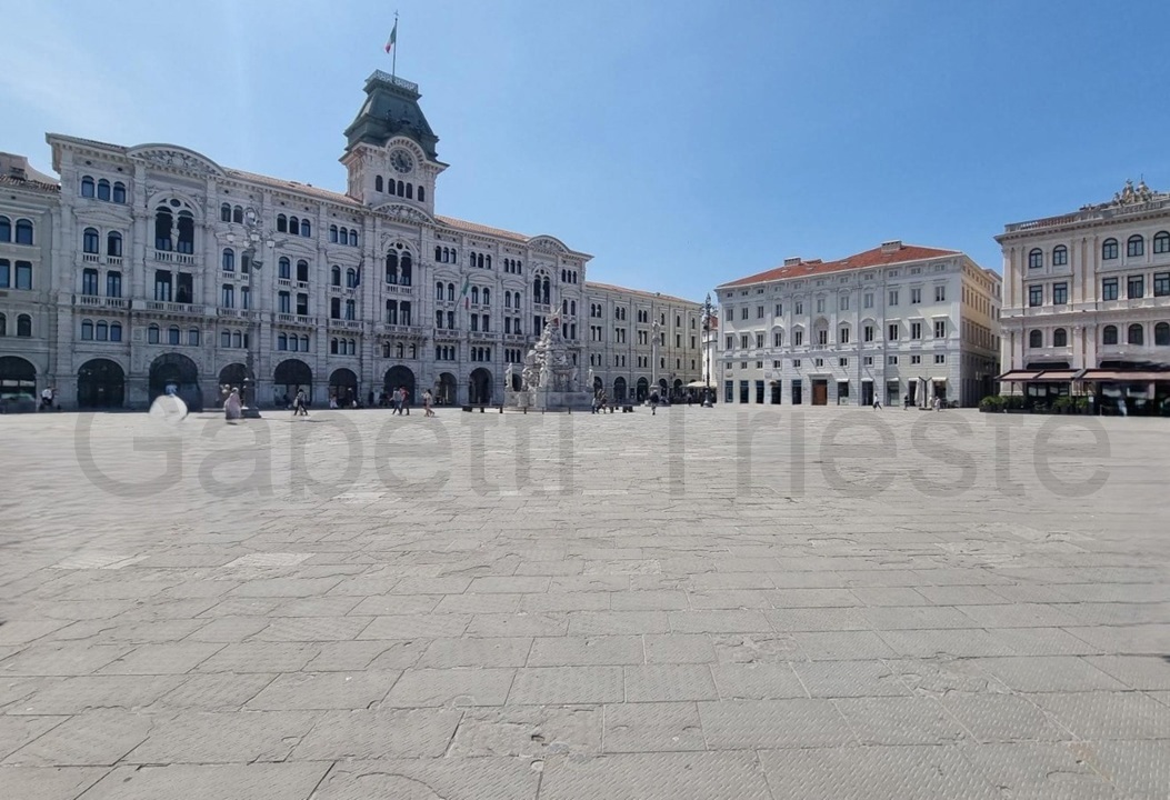 Trilocale vista mare a Trieste