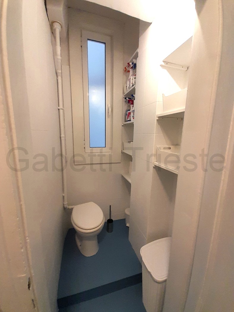 Trilocale arredato in affitto a Trieste