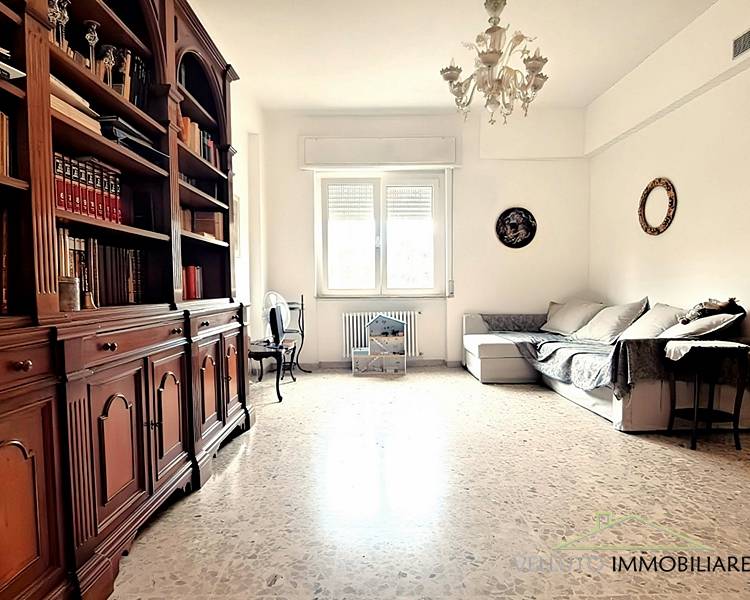 Appartamento in vendita a Senigallia, Portone