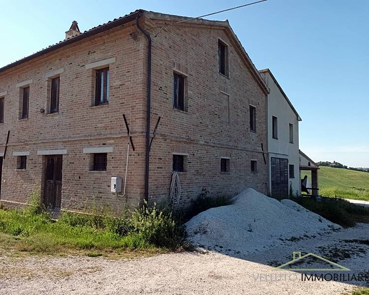 Casa singola in vendita a Ostra