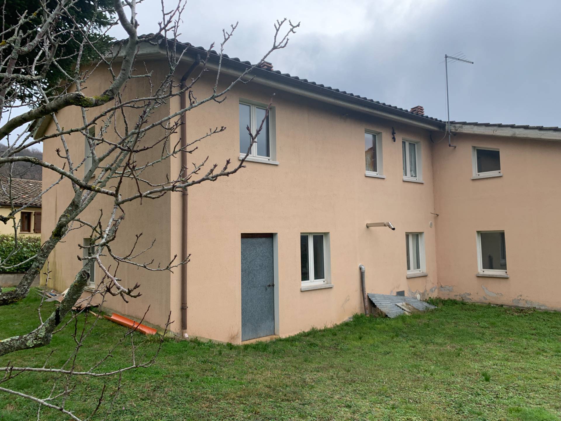 Casa singola in vendita a Genga