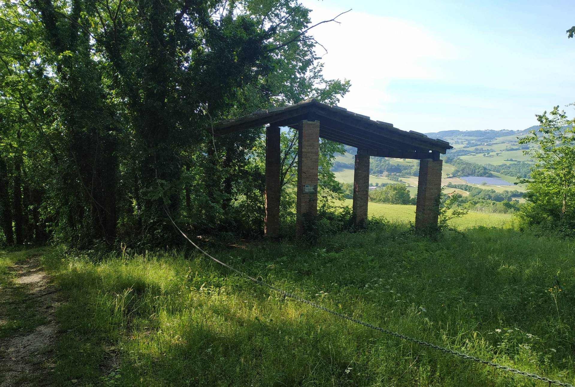 Rustico in vendita a Genga