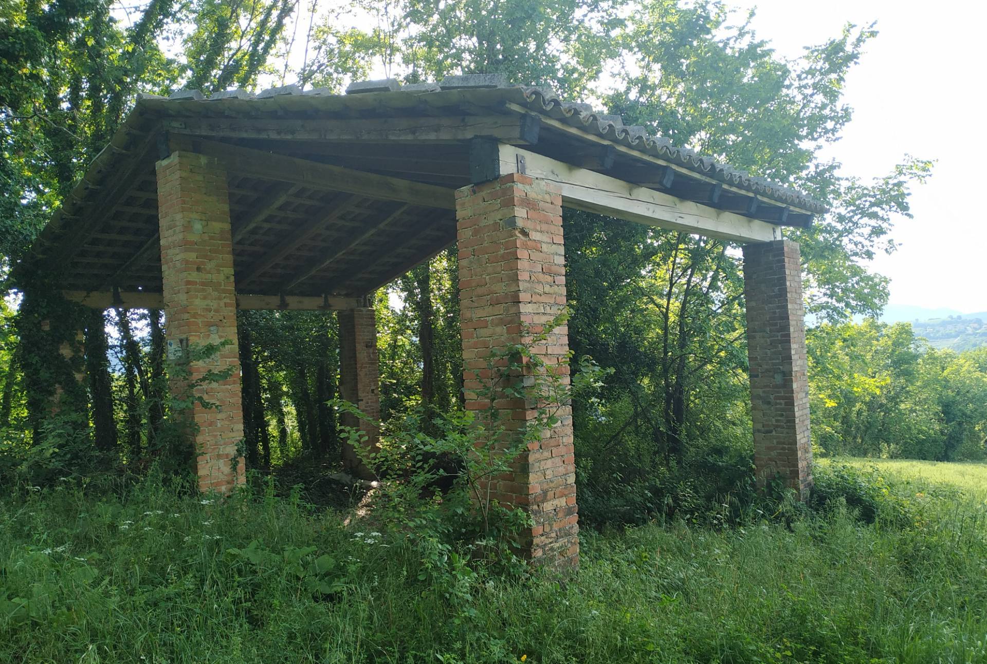 Rustico in vendita a Genga