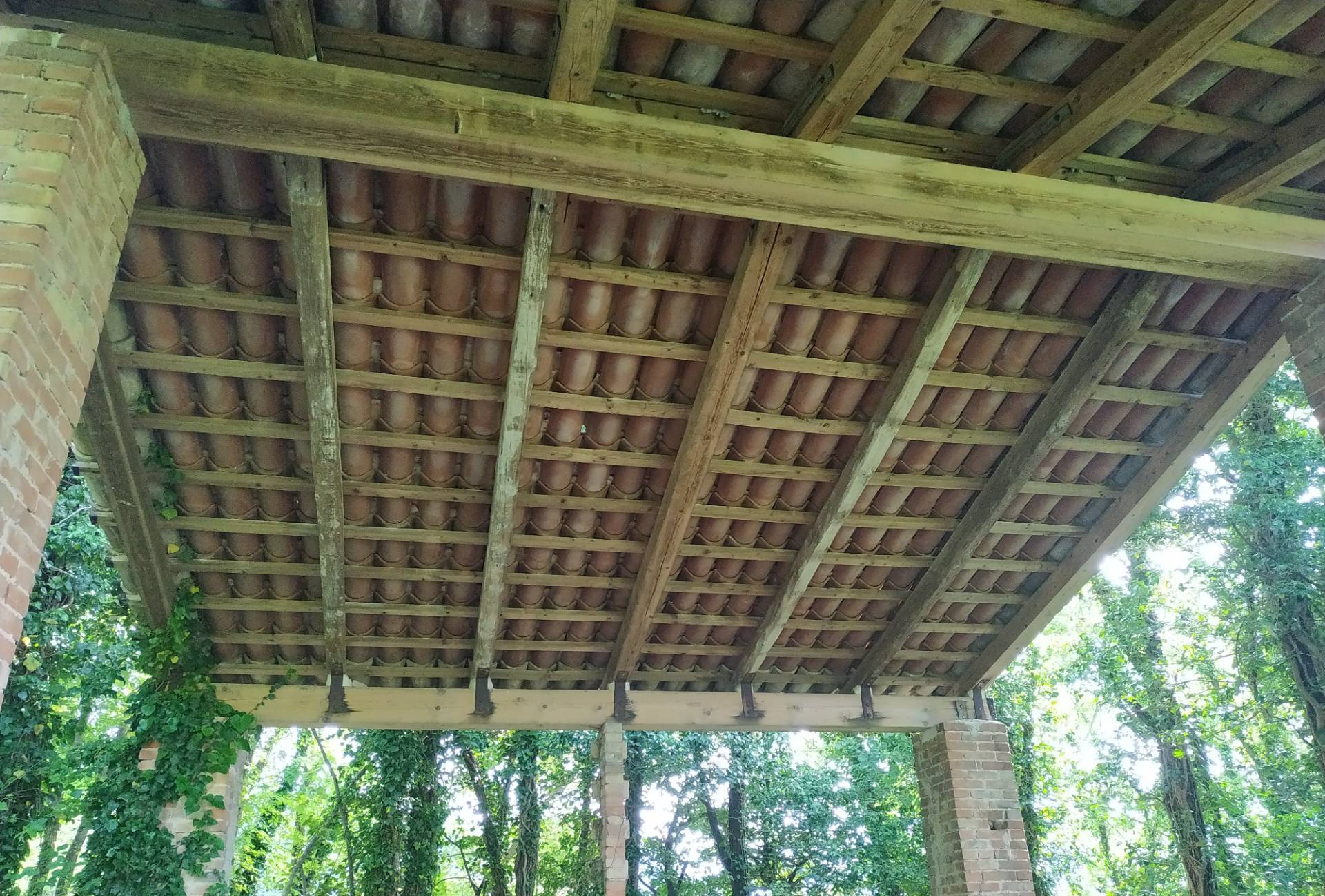 Rustico in vendita a Genga