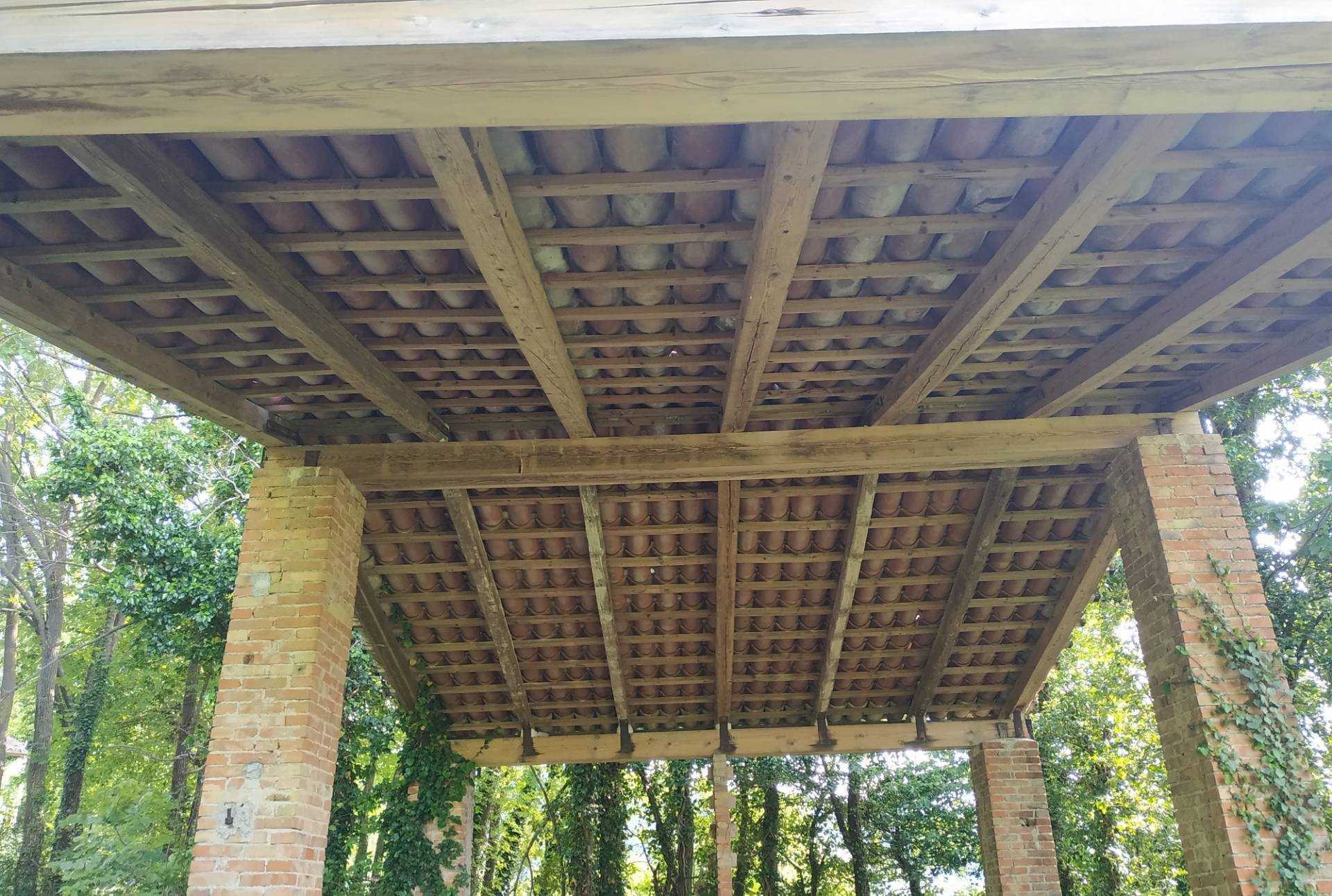 Rustico in vendita a Genga